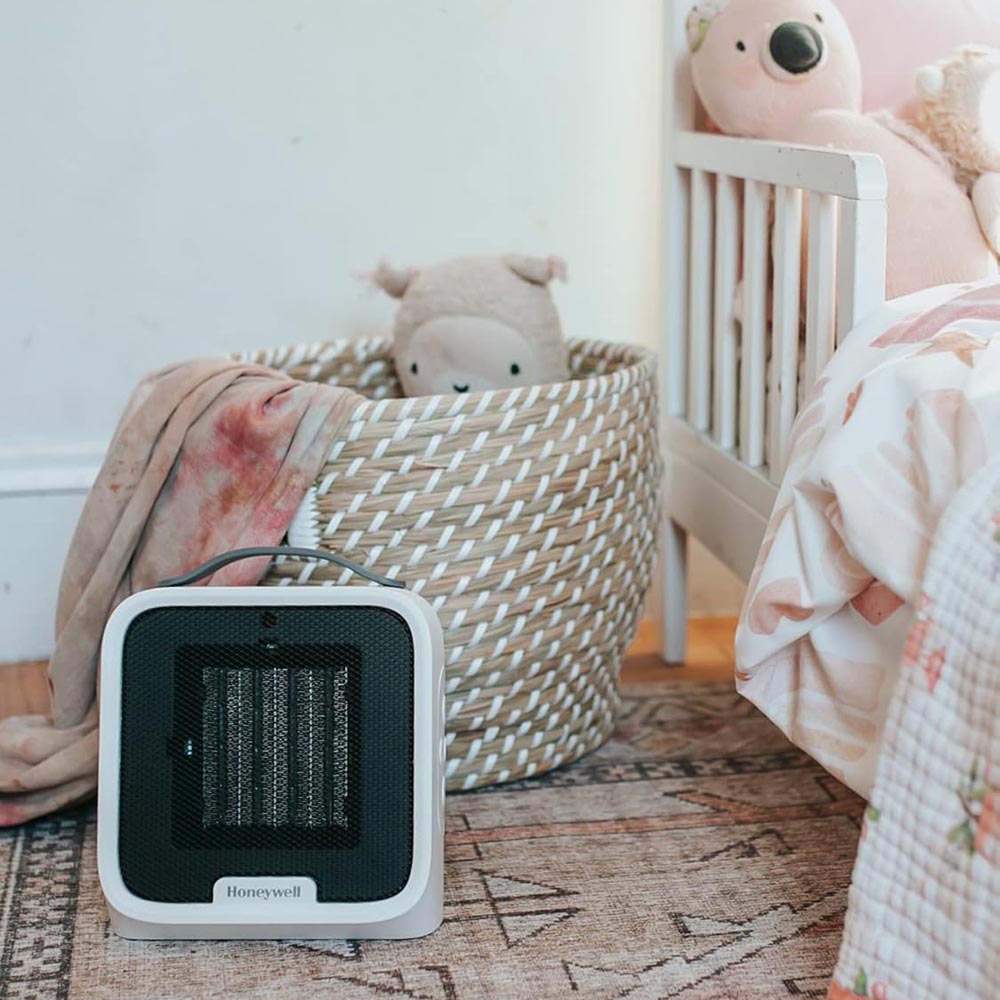 Honeywell UberHeat Plus Portable Ceramic Small Space Heater - White, HCE220W - Image 4