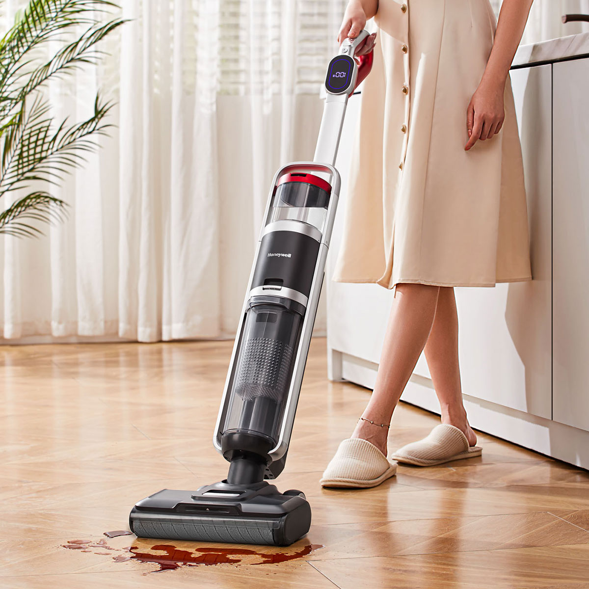 Honeywell FC20 Ultamax Pro Cordless Floor Cleaner and Vacuum - Image 2